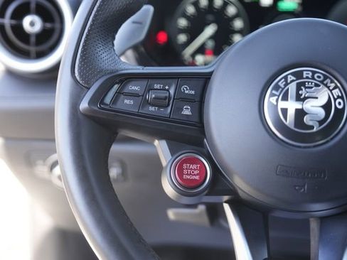 Used 2024 Alfa Romeo Tonale Veloce w/ Premium Interior Package image 22