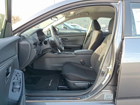 Certified 2025 Nissan Sentra S image 15