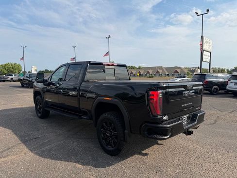 Used 2024 GMC Sierra 2500 AT4 w/ AT4 Premium Plus Package AWD/4WD image 7