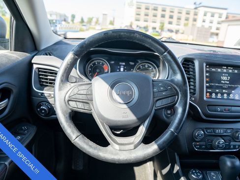 Used 2020 Jeep Cherokee Trailhawk w/ Cold Weather Group image 14