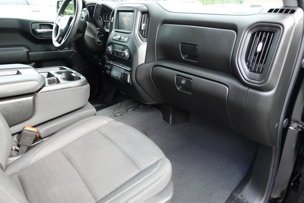 Used 2024 Chevrolet Silverado 1500 Custom AWD/4WD image 34