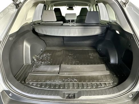 Used 2024 Toyota RAV4 XLE AWD/4WD image 29