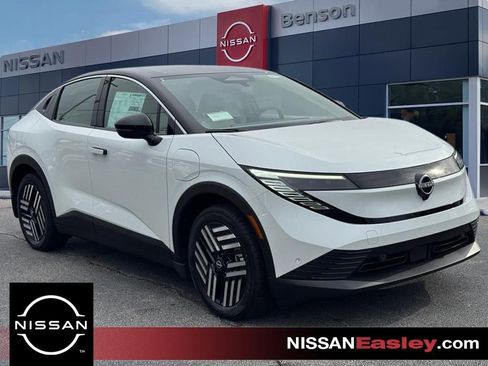 New 2026 Nissan Leaf SV+ w/ Floor Mat Package (SV+) image 1