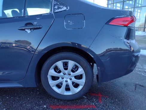 Used 2025 Toyota Corolla LE image 4