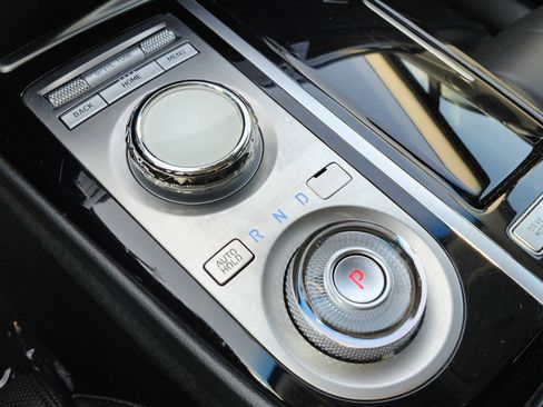 Used 2023 Genesis G80 2.5T image 10