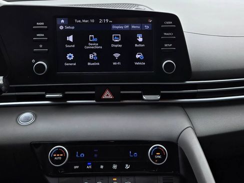 Used 2023 Hyundai Elantra SEL image 14