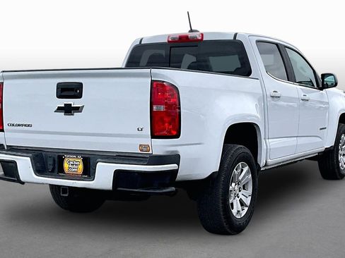 Used 2016 Chevrolet Colorado LT w/ LT Convenience Package RWD image 2
