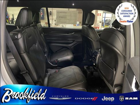 New 2025 Jeep Grand Cherokee L Laredo image 20