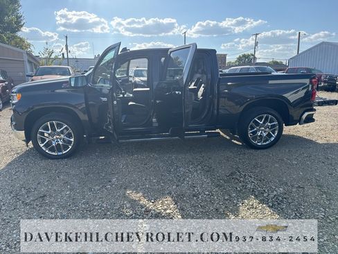 Used 2023 Chevrolet Silverado 1500 LTZ w/ LTZ Premium Package image 33