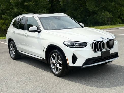 Used 2023 BMW X3 xDrive30i w/ Convenience Package AWD/4WD image 9