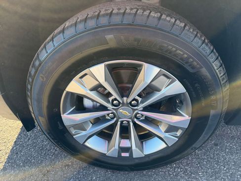 Used 2025 Chevrolet Equinox LT image 28