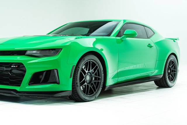 Used 2017 Chevrolet Camaro ZL1 RWD image 9