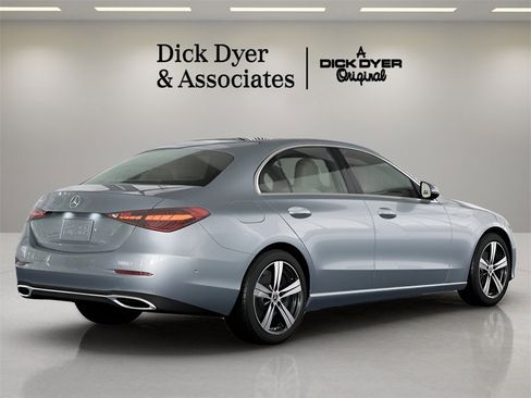 Used 2025 Mercedes-Benz C 300 Sedan image 10