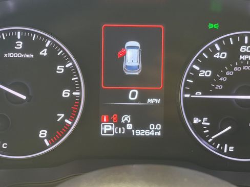 Used 2024 Subaru Crosstrek 2.0i Premium AWD/4WD image 23
