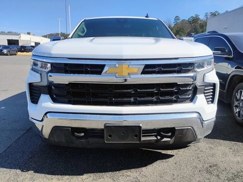 Used 2022 Chevrolet Silverado 1500 LT image 2