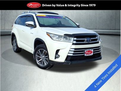 Used 2017 Toyota Highlander XLE
