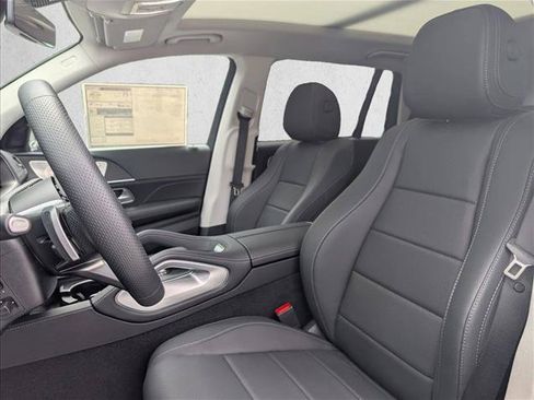 New 2026 Mercedes-Benz GLS 450 4MATIC image 4