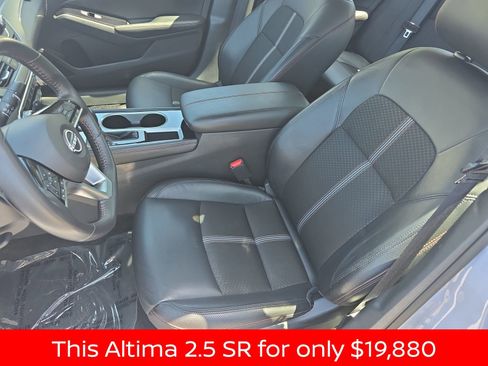 Used 2024 Nissan Altima 2.5 SR FWD image 20