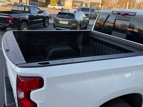 Used 2024 Chevrolet Silverado 1500 High Country w/ Technology Package image 10