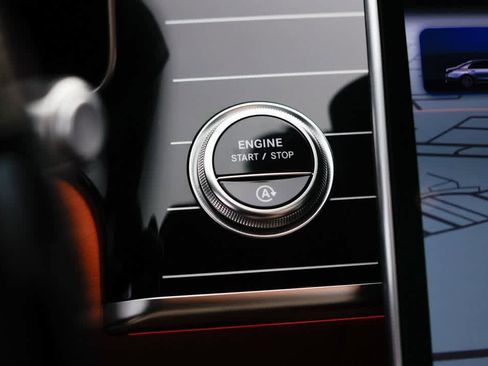 New 2026 Mercedes-Benz S 580 4MATIC Sedan image 32