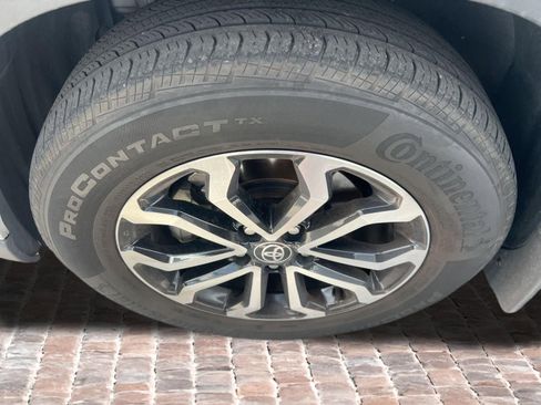 Used 2023 Toyota Corolla Cross S image 15