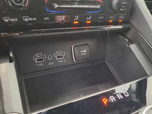 Used 2025 Jeep Grand Cherokee Altitude AWD/4WD image 18