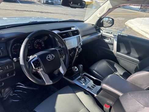 Certified 2020 Toyota 4Runner SR5 Premium w/ Moonroof Package image 20