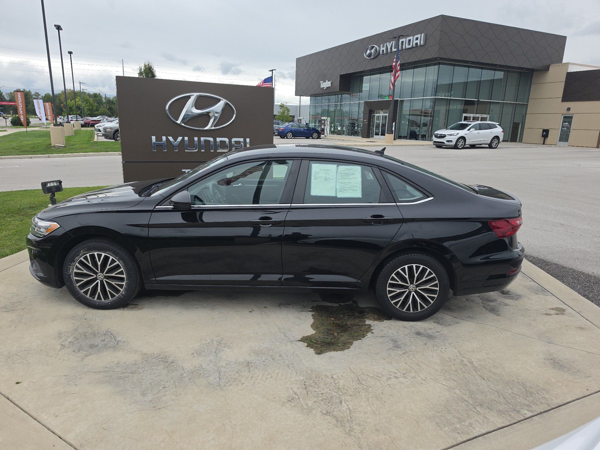 Used 2021 Volkswagen Jetta S w/ Driver Assistance Package FWD image 8
