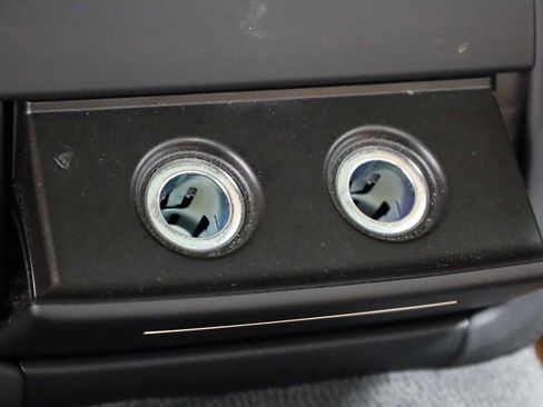 Used 2023 Audi A8 L 3.0T w/ Luxury Package image 33