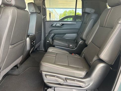 New 2026 Chevrolet Suburban RST w/ Comfort Package AWD/4WD image 16