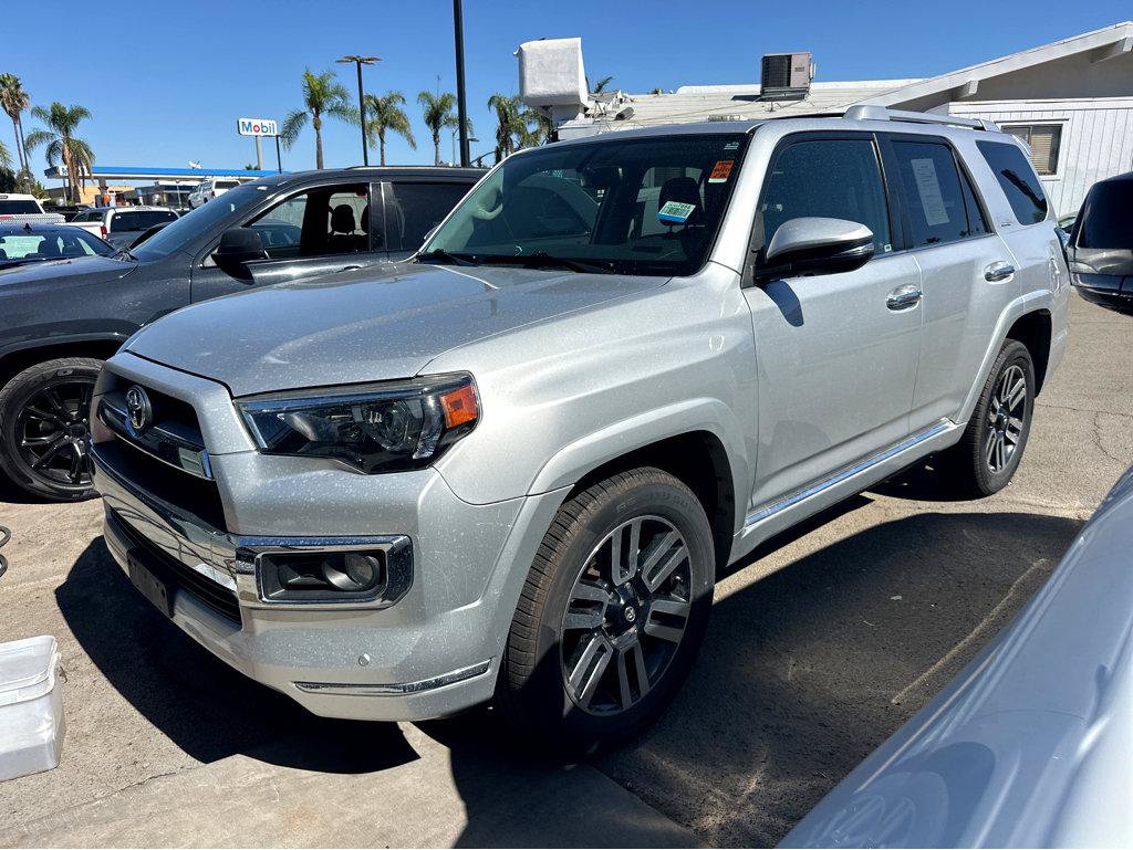Used 2018 Toyota 4Runner Limited AWD/4WD image 4