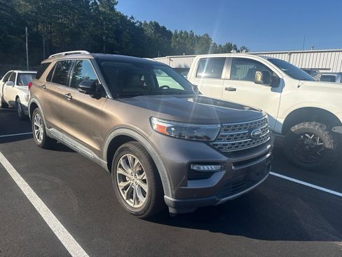 Used 2021 Ford Explorer Limited AWD/4WD image 1