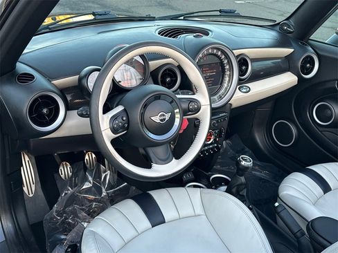 Used 2015 MINI Cooper S image 14