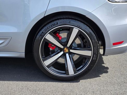 Used 2026 Porsche Macan GTS AWD/4WD image 10