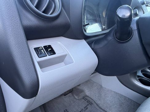 Used 2009 Toyota RAV4 4WD image 19