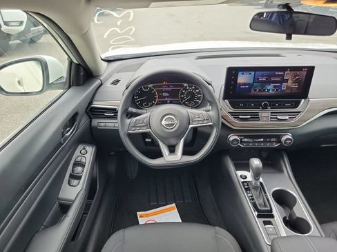 New 2026 Nissan Altima 2.5 SV w/ SV Special Edition Package AWD/4WD image 8
