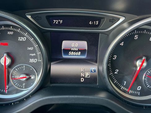 Used 2018 Mercedes-Benz GLA 250 4MATIC image 43