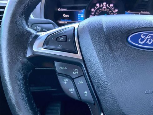 Used 2022 Ford Edge SEL AWD/4WD image 24