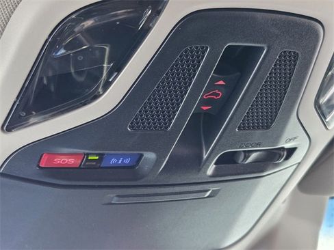 Used 2022 Subaru Outback Touring XT w/ Popular Package #2 image 32