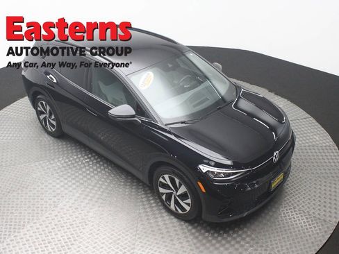 Used 2024 Volkswagen ID.4 2WD image 3