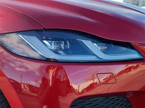 Used 2023 Jaguar F-PACE S image 7