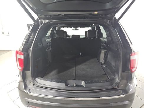 Used 2019 Ford Explorer Limited w/ Class III Trailer Tow Package FWD image 24