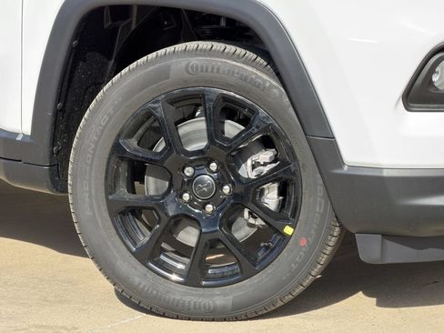 New 2026 Jeep Compass Latitude AWD/4WD image 8