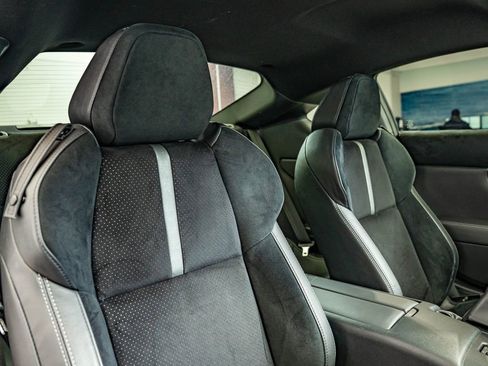 Used 2024 Toyota GR86 Premium RWD image 39
