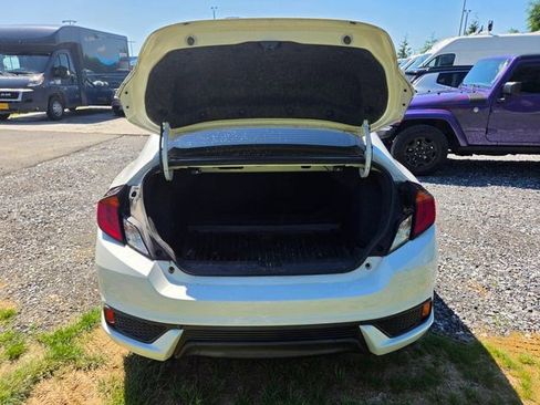 Used 2019 Honda Civic Touring image 22