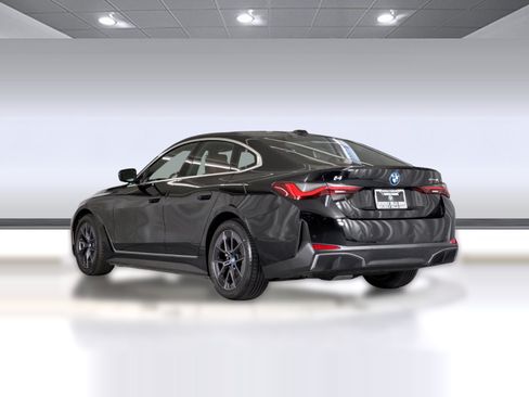 Used 2023 BMW i4 eDrive40 w/ Premium Package RWD image 3