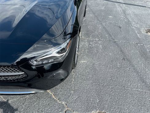 Used 2024 Mercedes-Benz CLA 250 4MATIC w/ Exclusive Package image 10