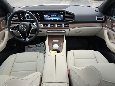 Used 2025 Mercedes-Benz GLE 450 4MATIC image 29
