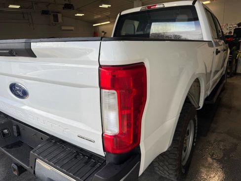 Used 2017 Ford F350 XL image 5