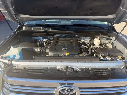 Used 2017 Toyota Tundra SR5 w/ TRD Off Road Package AWD/4WD image 48